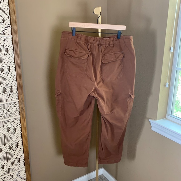 Old Navy High-Rise OG Chino Pants XL Brown Cargo Style Stretch - Picture 4 of 11